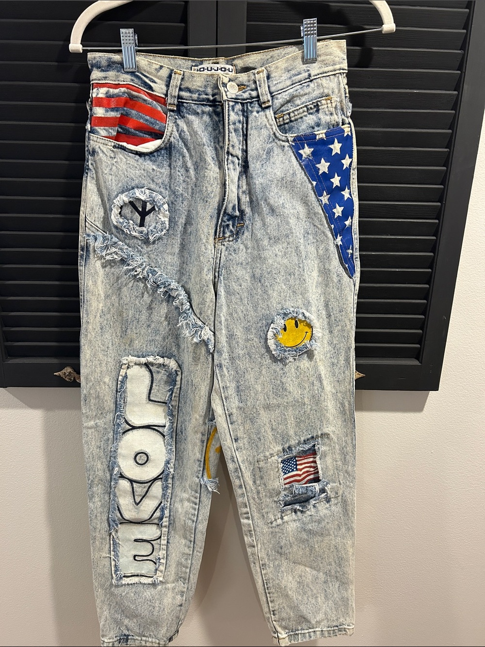 Light Acid Wash Boyfriend Jeans with Patriotic Patchwork